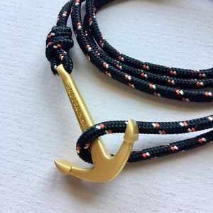 Anchor bracelet